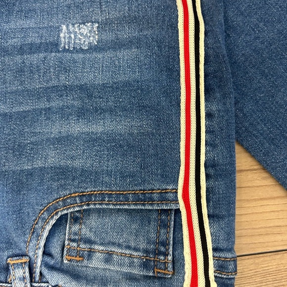 Denim Couture Skinny Jeans- Light Blue - Picture 4 of 9